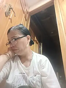 Chilly-wet's Live XXX Chat