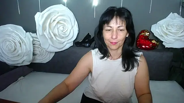 LiluGrants Chat XXX in diretta