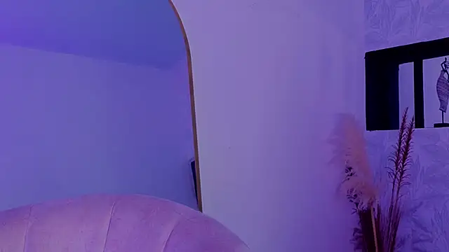 XXX chat uživo modela july_quinzel