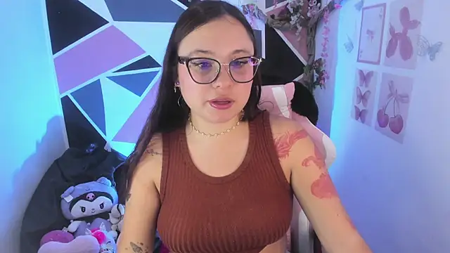 XXX chat uživo modela little_emma0