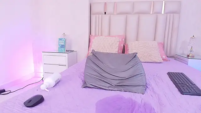 แชท XXX สดของ alanarose18