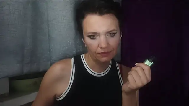 HotMamaQueen234 live XXX chat