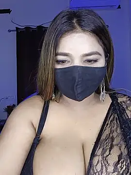 Bold-Cat Adlı Modelin Canlı XXX Sohbeti