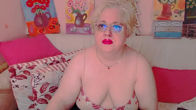 Maturelove_xxx live XXX chat