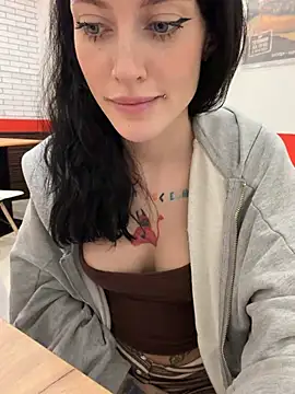 XXX chat uživo modela Melissa_crazy