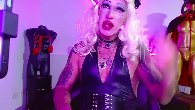 LILITHMADAME: απευθείας συνομιλία ΧΧΧ