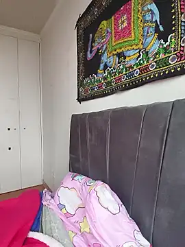 XXX chat uživo modela ivihetaira