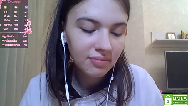 XXX chat uživo modela CeyaLier