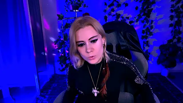 XXX chat uživo modela Kumiho_7777