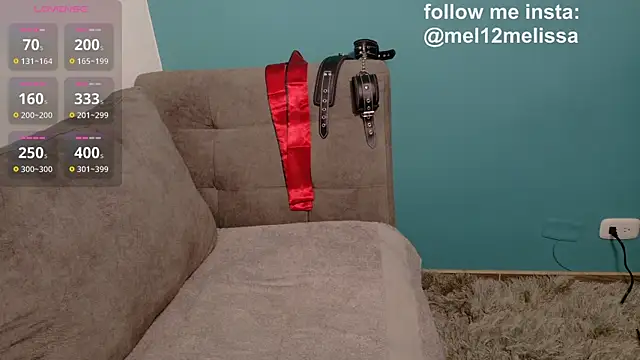 XXX chat uživo modela mel12meli