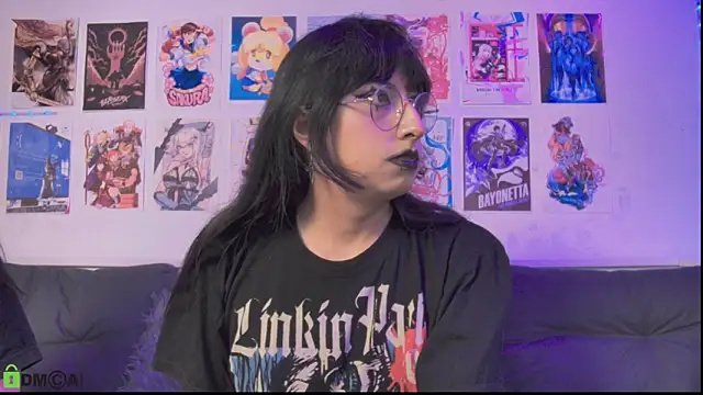 snowblack_'s Live XXX Chat