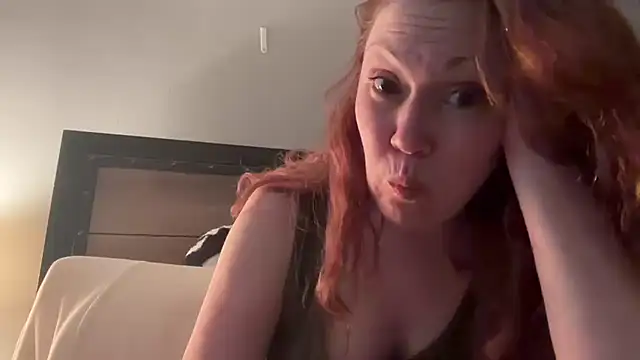 Ruby2sDay13's Webcam Show