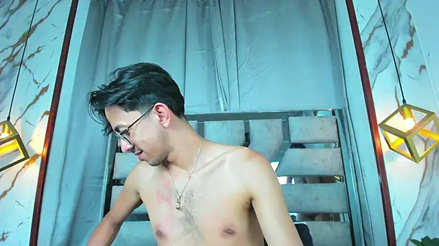 kameron_and_Nick Adlı Modelin Canlı XXX Sohbeti