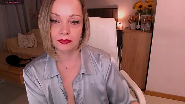 Tilly_Eliot's Live XXX Chat