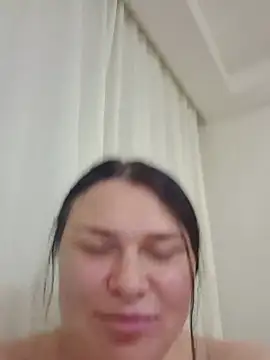 6Alice99 Adlı Modelin Canlı XXX Sohbeti