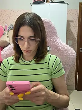 Chatroom XXX en direct de Irresistible37