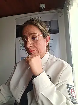 Valentina--1's Live XXX Chat