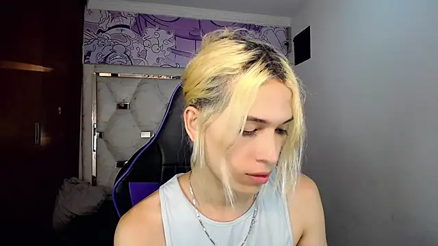 Larry_craft's Live XXX Chat