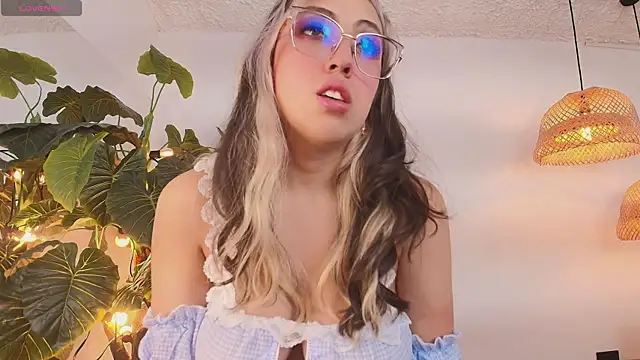 sweetlyundone – Naživo XXX chat