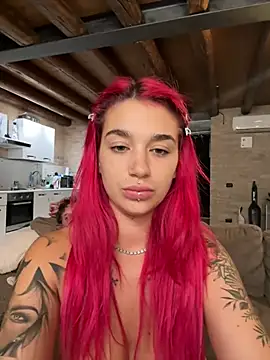 Czat XXX na żywo – Dollyred