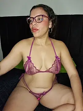 Estrella_em's Live XXX Chat