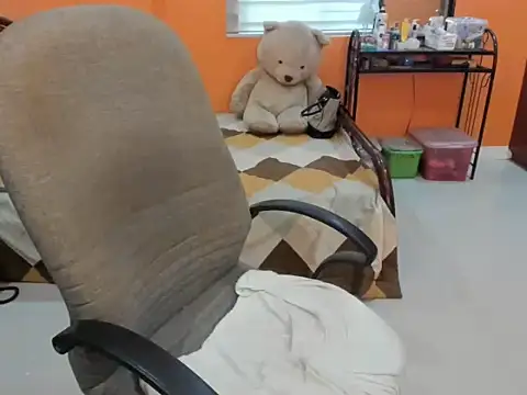 XXX chat uživo modela cocktits69