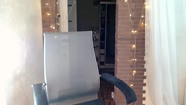 Czat XXX na żywo – ms_kelarini