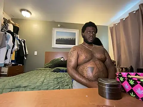 Tattedupdek's Live XXX Chat