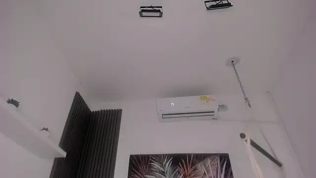 Kiara_Curls' Live XXX Chat