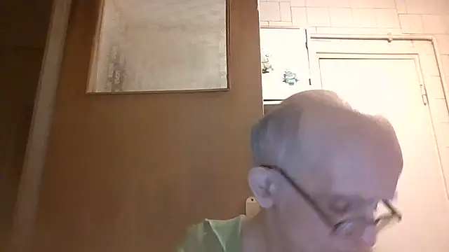 mariusica1@xhn Live XXX chat