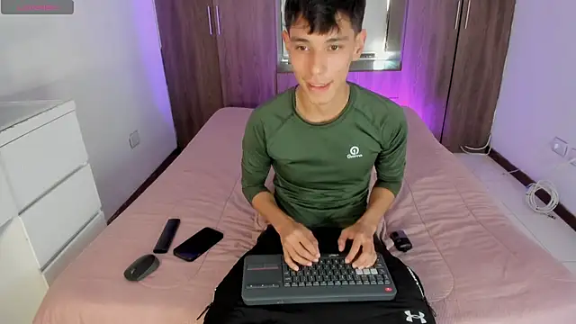Chat XXX ao vivo de jacob_colliins