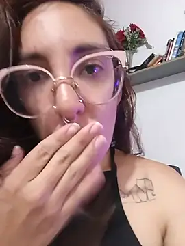 Melinerd's Live XXX Chat