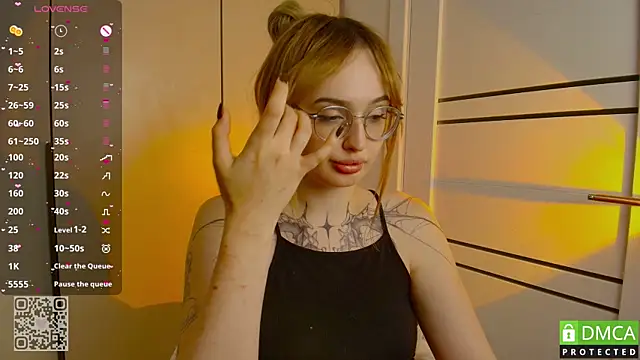 AdeLuna Live XXX-chat
