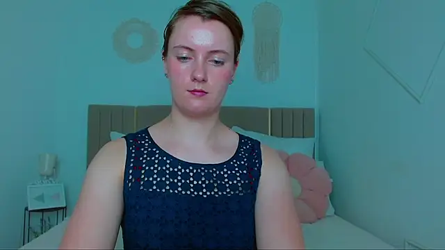 Blush_flowwer – Naživo XXX chat
