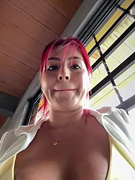 LINDA_PATTY94's Live XXX Chat