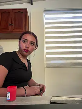XXX chat uživo modela RubyLuxe_