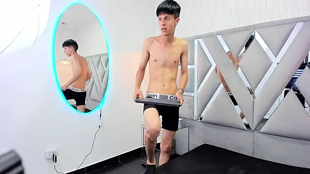 Živý XXX chat MikeHunteer