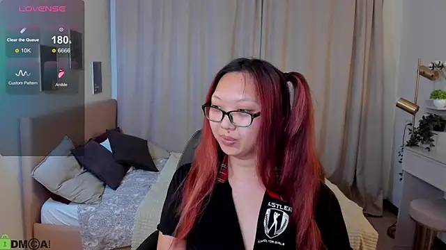 Chat XXX en directo de Marine_Vact