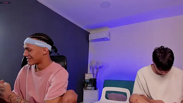 Handsomeboyss19 Chat XXX in diretta