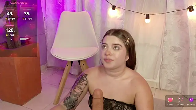 Chat XXX en directo de Lia_little18