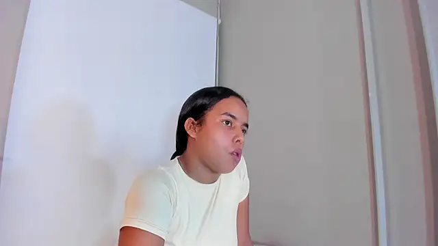 Živý XXX chat Roxy_Stonee