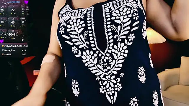 XXX chat uživo modela Mysterious_krishaa