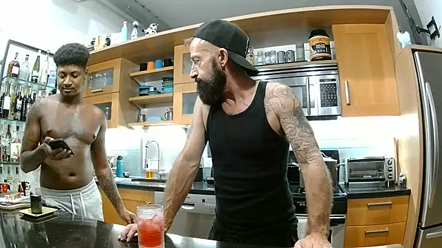 Bigtreatofficial webkamerás műsora