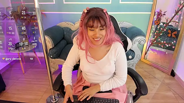 XXX chat uživo modela Yumiko_Hana