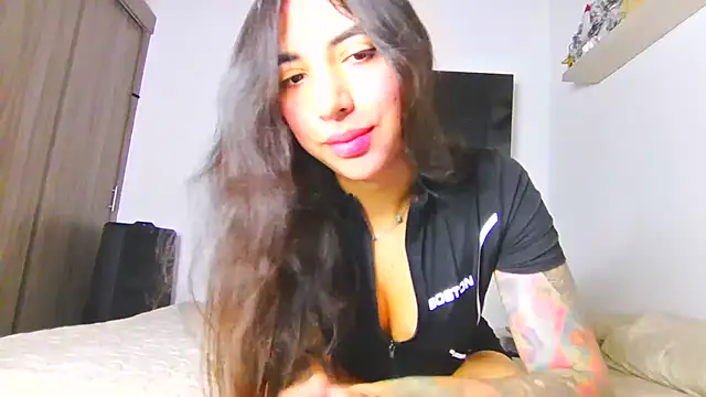 Show de valeriahornier na webcam