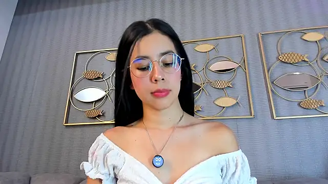 XXX chat uživo modela laraa_jeean