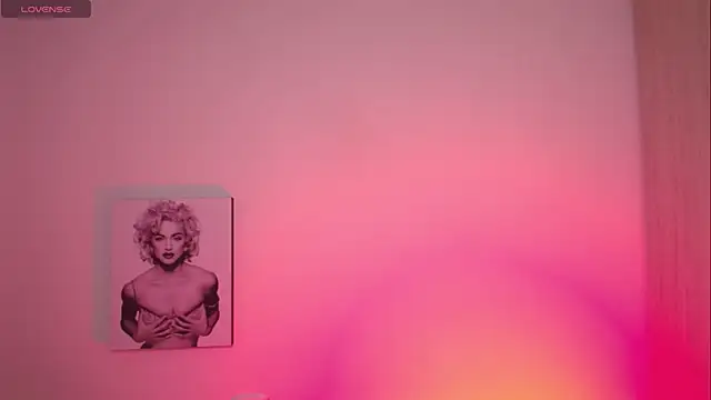 XXX chat uživo modela Millie_bobby
