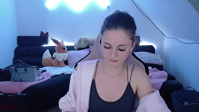 Онлайн чат XXX Melly4You