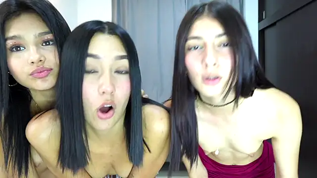 XXX chat uživo modela blueroom_party
