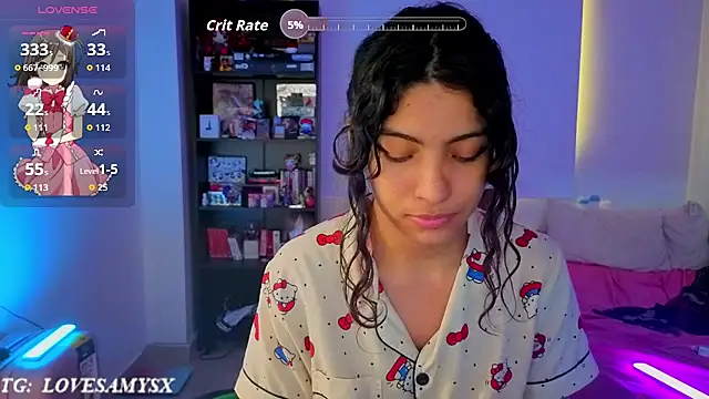 XXX chat uživo modela Lovelyamyy